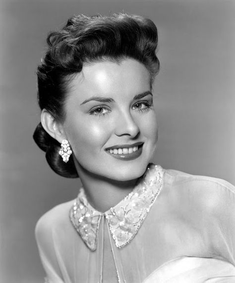 Jean Peters (October 15, 1926 – October 13, 2000) Brenda Marshall, Jean Peters, Stars D'hollywood, Diana Dors, Eartha Kitt, Cat Women, Gina Lollobrigida, Mata Hari, Hollywood Photo