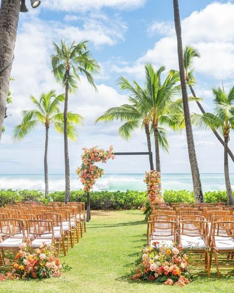 At Lucia, Hawaiian Wedding Themes, Tropical Wedding Venue, Wedding Pictures Beach, Wedding Arch Rental, Wedding Ceremony Chairs, Tropical Wedding Theme, Hawaii Beach Wedding, Wedding Venues Hawaii