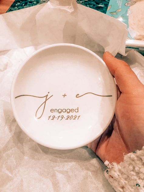 Etsy
Engagement 
Engagement ring
Ring holder
Aesthetic 
Bride
Wedding
Wedding accessories
Wedding rings Wedding Necessities, Mrs Ring, Wedding Favours Magnets, Ceramic Wedding, Wedding Ring Bearer Boxes, Engagement Ring Holders, Wedding Accesories, Ring Bowl, Hobby Ideas