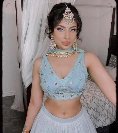 @ankita.creates Desi Vibes, Bra Types, Indian Fashion Dresses, Powerpuff Girls, Early 2000s, Indian Outfits, Backless Dress Formal, Indian Fashion, Desi