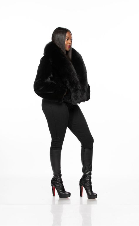 Black Fur Coat Outfit, Fur Jacket Outfit, Barbie Closet, Olivia Culpo Style, Fur Coat Outfit, Fox Collar, Black Fur Coat, Mink Jacket, Fall Winter Coat