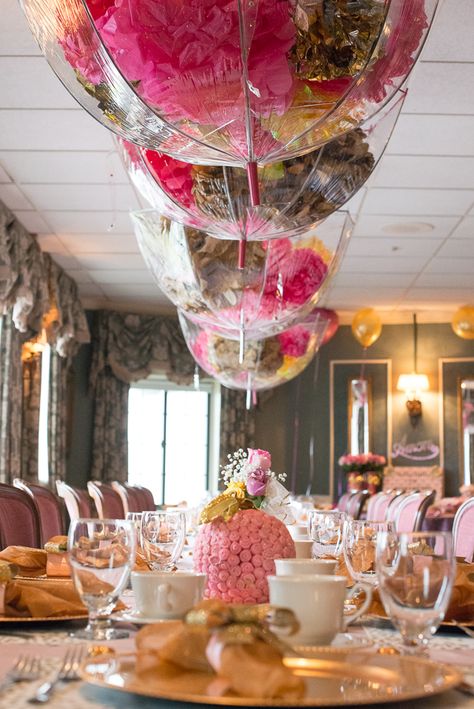 My mama and my aunts threw me an amazing bridal shower in Niagara Falls. The theme they chose was "April Showers". There were umbrellas, clo... Pink Wedding Centerpieces, Bridal Party Tables, Umbrella Decorations, Diy Baby Shower Decorations, Bridal Shower Tables, Gold Bridal Showers, Wedding Table Flowers, Pink Bridal Shower, Wedding Centerpieces Diy