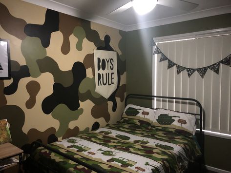 Camo Room Decor, Camo Room, Camo Bedroom, Camo Rooms, Hunter Room, Baby Singing, Diy Paint Projects, Boy Rooms, Teen Boy Bedroom