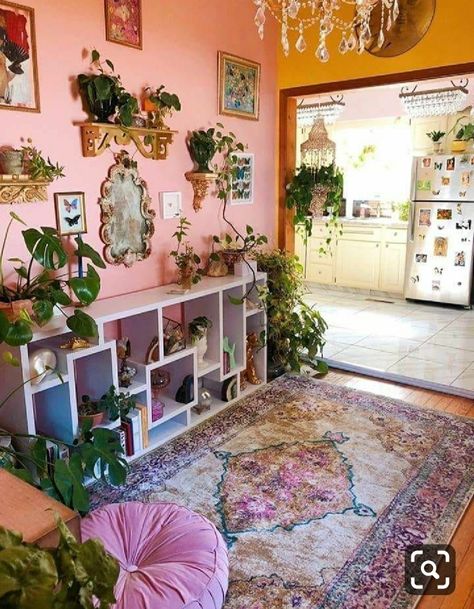 Hippy Bedroom, Lots Of Plants, Chill Room, Sacred Architecture, Boho Living Room Decor, Casa Vintage, Hippie Home Decor, Pink Home Decor, Aesthetic Rooms