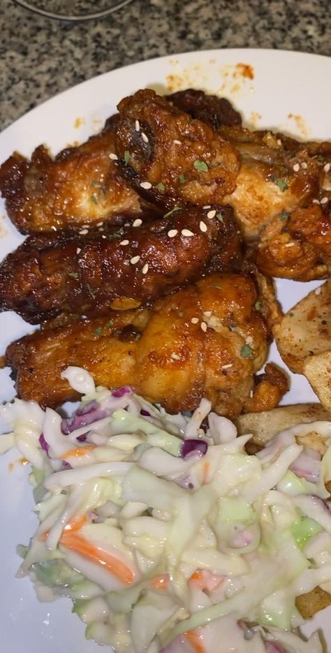 [Video] Pineapple bbq wings from stratch | Ide makanan, Makanan dan minuman, Makanan pedas Unli Wings Fake Story, Eating Food Funny, Bbq Wings, Soul Food Dinner, Foodie Instagram, Delicacy Food, Food Drink Photography, Food Home, Food Vids