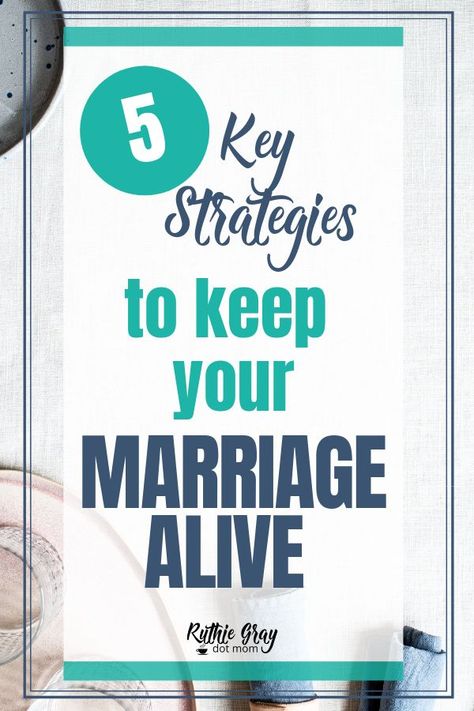 Strengthen your marriage with this powerful marriage advice that change your relationship for the better!  Discover the secret to overcoming marriage struggles and rekindling the spark in marriage for good! || Ruthie Gray #marriage #marriageadvice #strongmarriage #ruthiegray