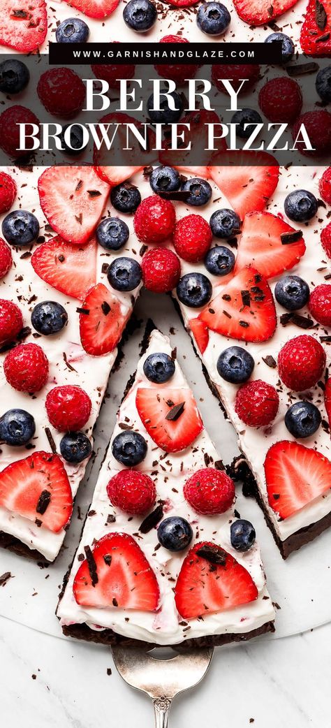 Brownie Pizza, Cream Cheese Spread, Easy Dessert Ideas, Patriotic Desserts, Fudgy Brownie, 4th Of July Desserts, Cream Cheese Spreads, Dessert Pizza, Cheese Spread