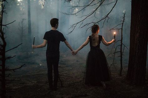 Goth wedding inspiration Antique Couples Photoshoot, Salem Engagement Photos, Cemetary Photoshoot Couple, Dark Engagement Photos Romantic, Dark Wedding Photoshoot, Engagement Photos Goth, Halloween Wedding Photoshoot, Emo Engagement Photos, Goth Wedding Photos