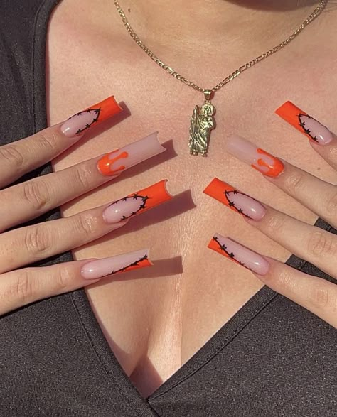 Orange French Tip Halloween Nails, Halloween Nail Charms, Orange Nails Halloween, Halloween Nails Orange And Black, Halloween Baddie Nails, Halloween Nails French Tip, Orange And Black Halloween Nails, French Tip Halloween Nails, Baddie Halloween Nails