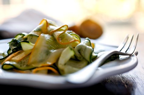 Marinated Zucchini Salad Recipe Marinated Zucchini, Raw Zucchini, Zucchini Salad, Herb Salad, Easy Zucchini, Fennel Salad, Nyt Cooking, Healthy Soup Recipes, Zucchini Recipes