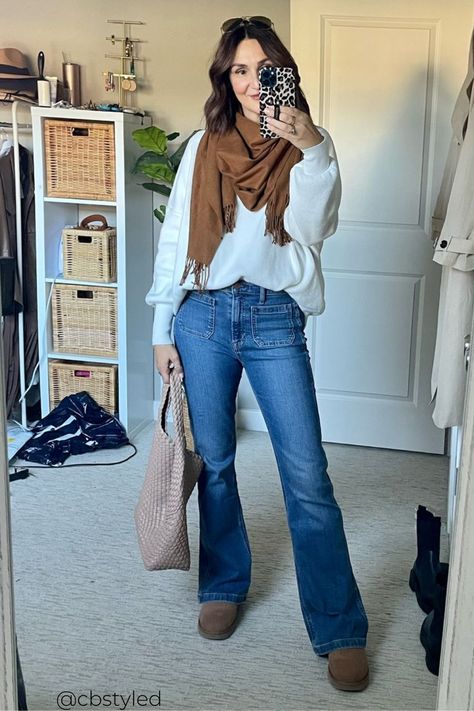 Flared Jeans And Sweater Outfit, Flares And Sneakers Outfit, Midsize Bootcut Jeans Outfit, Flare Jeans With Flats, Flared Jeans With Boots, High Waisted Flare Jeans Outfit Winter, Flare Jeans And Sweater Outfit, Casual Bootcut Jeans Outfit, Flare Jeans Casual Outfit