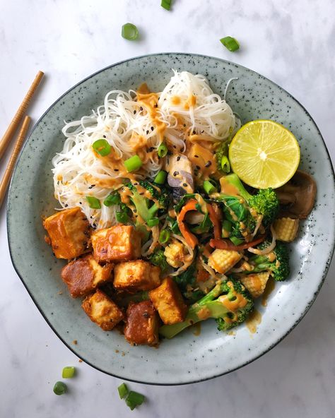 Satay Tofu Recipe, Tofu Tray Bake, Healthy Crispy Tofu, Satay Tofu Noodles, Crispy Tofu And Broccoli, Is Tofu Healthy, Spicy Tofu Stir Fry, Tofu Satay, Satay Tofu