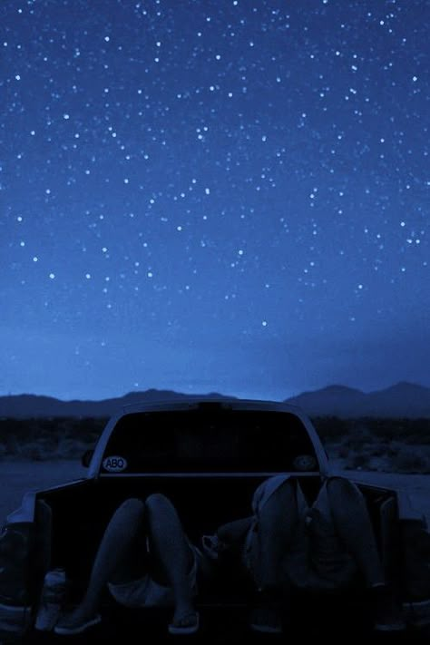 watching the stars together Bed Photography, Star Watching, Watching The Stars, Watch The Stars, Dream Dates, Dream Date, Bad Vibes, Photography Summer, Tom Kaulitz