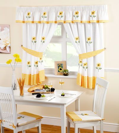 So pretty, light & happy! Yellow Kitchen Curtains, Small Kitchen Window, White Kitchen Curtains, Curtain Pelmet, Curtains Uk, Summer Curtains, Sunflower Kitchen Decor, Kitchen Curtain Sets, Sunflower Kitchen