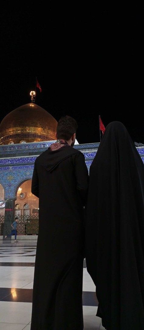 Shia Couples In Karbala, Shia Couple, Karbala Pictures, Islam Marriage, Shia Muslim, Best Friend Pictures Tumblr, Muslim Couple Photography, Shia Islam, Muslim Family