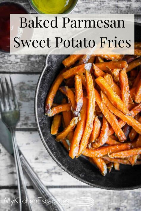 Baked Parmesan Sweet Potato Fries Parmesan Sweet Potato Fries, Make Sweet Potato Fries, Potatoe Fries, Best Fries, Crispy Recipes, Potato Fries, Fried Potatoes, Super Healthy, Sweet Potato Fries