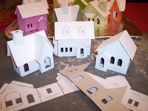 Putz Glitter Houses Patterns for Christmas House Tutorial, Putz House, House Template, Glitter Houses, Cardboard House, Putz Houses, Christmas Villages, House Diy, Miniature Houses