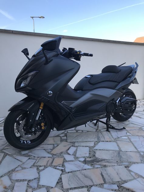 Rs5 Sportback, Yamaha 125, Tmax Yamaha, T Max 530, Forex Trading Training, Dark Images, T Max, Apple Products, What Is Love