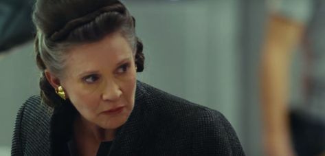 Star Wars' Mark Hamill addresses whether Leia should be recast in Episode IX  - DigitalSpy.com General Organa, Star Wars Earrings, General Leia Organa, Jedi General, Star Wars Food, Leia Star Wars, Han And Leia, Star Wars Princess Leia, Star Wars Birthday Party