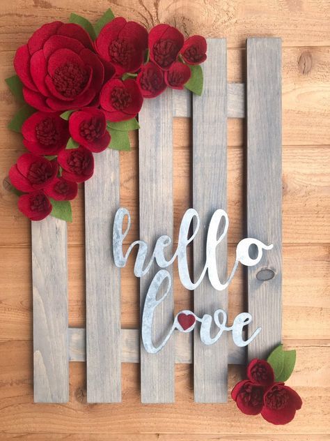 Paint Stick Crafts, Diy Popsicle Stick Crafts, Handmade Door, Wall Hanging Ideas, Hello Love, Diy Valentines Decorations, Hanging Ideas, Stick Crafts, Popsicle Stick Crafts