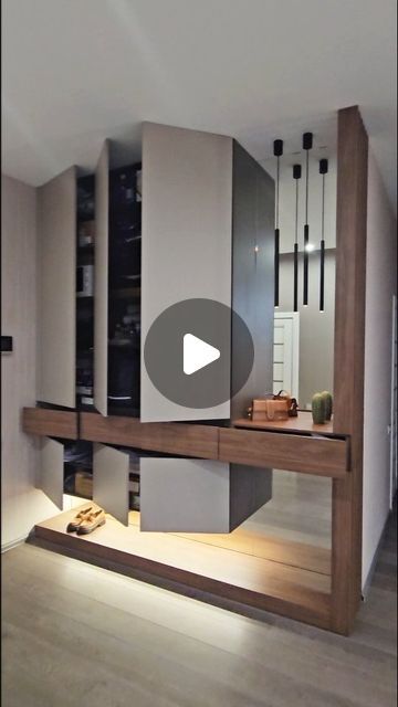 Mudroom Mirror, Contemporary Mudroom, Modern Partition, Wall Unit Designs, Japandi Home, Diy Mudroom Bench, Cars Room, Closet Renovation, Mud Room Storage