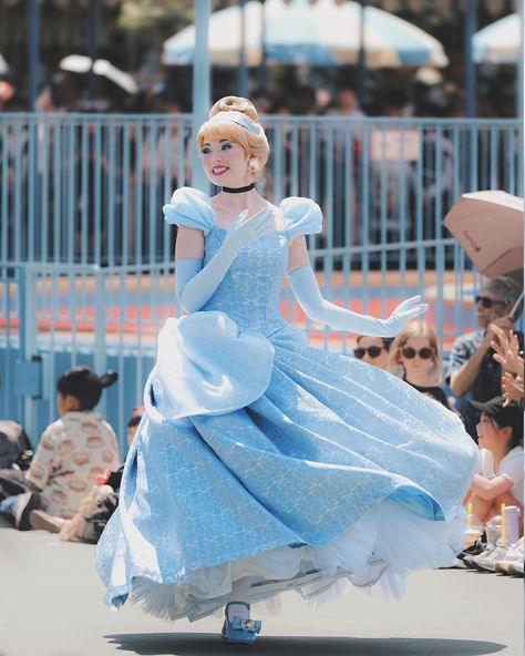 | 🩵✨💐 . . #tokyodisneyland#disneyprincess #facecharacter#cinderella… | Instagram Disney World Characters, Princess Cinderella, Face Characters, Tokyo Disneyland, Disney World, Cinderella, Disney Princess, Disney, Quick Saves