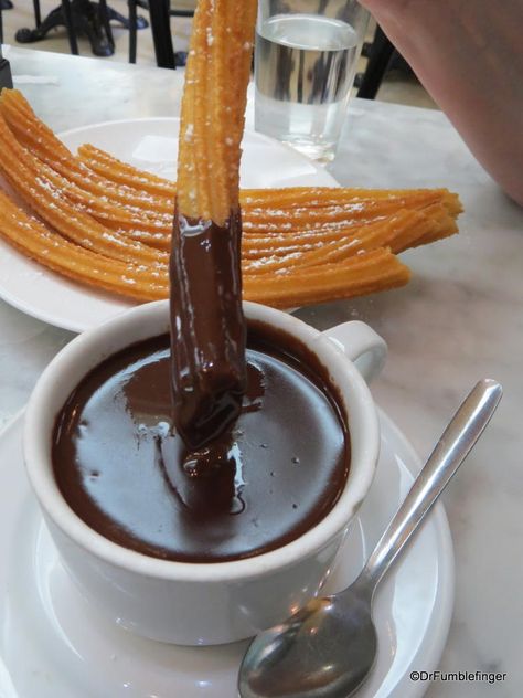 Chocolate Churros, Spanish Churros, Churros Con Chocolate, Churros Recipe, Tart Recipes, Online Food, Quick Recipes, Chocolate Recipes, Love Food