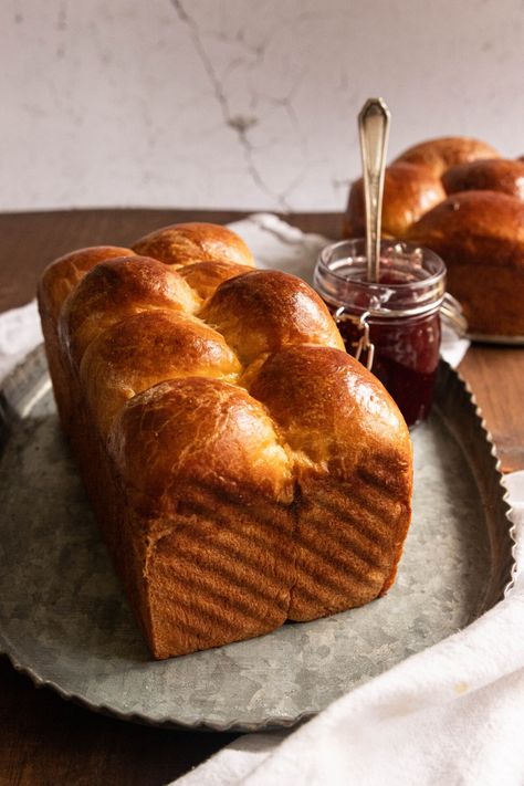 This recipe for sourdough brioche is light, tender, and buttery, a long fermented take on the classic French enriched loaf. It takes a little planning ahead, but it's worth every minute of waiting! Sourdough brioche is perfect for toasting, French toast, and making sandwiches. Sourdough Toast Recipes, French Toast Sourdough Bread, Baked Sourdough French Toast, Sourdough French Loaf, Sourdough French Toast Recipe, Sourdough French Baguette Recipe, Sourdough Brioche, Making Sandwiches, French Brioche