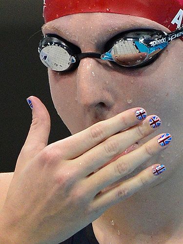 Rebecca Adlington, 400m & 800m Freestyle Bronze Medalist, London 2012 Rebecca Adlington, Union Jack Nails, Olympic Nails, Flag Painting, Different Nail Designs, Striped Nails, Swimmers, Nail Paint, Cool Nail Art