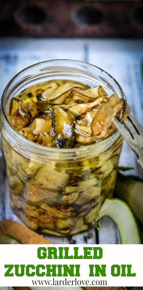 These grilled courgettes/zucchini in oil are perfect for antipasti and salads and for adding to sandwiches too #grilledcourgettesinoil #courgettesinoil #zucchiniinoil #vegetablesinoil #mediterraneandiet #larderlove Canning Zucchini, Summer Dinner Recipes Grill, Grilled Courgette, Antipasti Platter, Zucchini Pickles, Preserving Vegetables, Vegetarian Grilling, Vegetarian Barbecue, Roast Zucchini