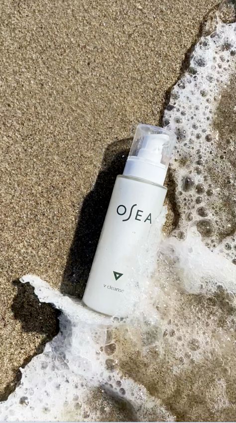 Clean Beauty from the Sea – Why Seaweed is Good for Skin Summer Products Aesthetic, Beach Skin Care, Sea Product Photography, Summer Beauty Campaign, Product Shoot On Beach, Ocean Product Photography, Beach Product Photography, Beach Beauty Product Photography, Underwater Product Photography