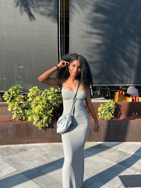 Grey Skims Dress Outfit Ideas, Skims Dress Black Women, Skims Dress Outfit Ideas, Skim Dress, Grey Dress Outfit, Vacation Instagram, Long Dress Elegant, Girly Clothes, Black Women Dress