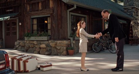 simon kunz and lindsay lohan as martin and annie in the parent trap (1998), dir. nancy meyers Parent Trap Twins, Story Ideas Romance, Best Indie Movies, Parent Trap Movie, Inspire Outfits, Journal Items, The Parent Trap, Natasha Richardson, Movie Journal