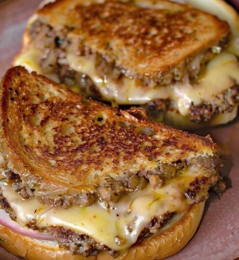 Secret Sauce Recipe, Patty Melt Recipe, Smash Burger Recipe, Melt Recipe, Patty Melt, Grilled Cheese Sandwiches, Beef Patty, Smash Burger, Secret Sauce