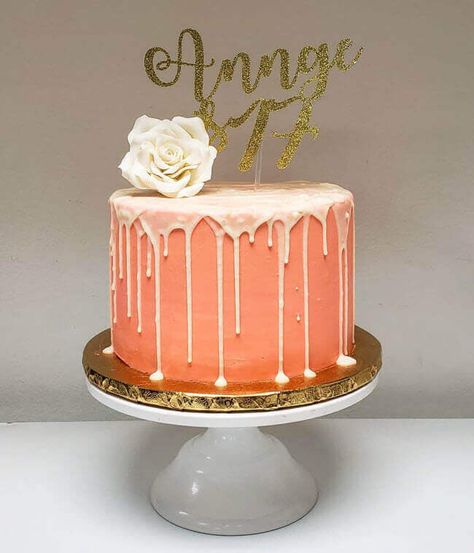 50 Coral Cake Design (Cake Idea) - March 2020 Coral Cake Birthday, Peach Color Cake, Coral Anniversary, Peach Cakes, Cinderella Cake Designs, 29th Birthday Cakes, Peter Pan Cakes, 30th Ideas, Aladdin Cake