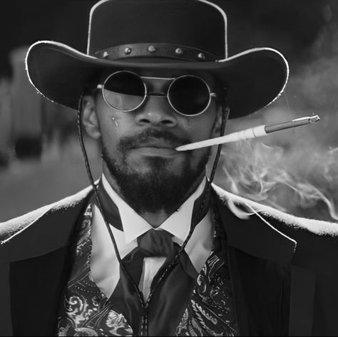 Gangsta Characters, Django Tattoo, Django Unchained Tattoo, Dynamic Faces, Django Unchained Art, Quentin Tarantino Portrait, Eagle Back Tattoo, Cowboy Portrait, Grey Photos