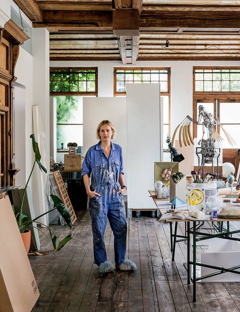 Polly Morgan, Garage Art Studio, House In California, Artist Studio Space, Maker Studio, Artist Workspace, Denim Studio, Painters Studio, Fashion Atelier