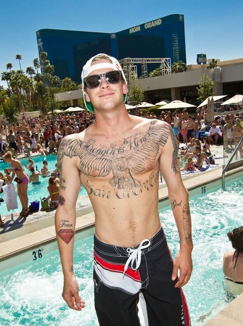 Ryan Sheckler Ryan Sheckler, Man Candy, Hello Gorgeous, God Almighty, Movies And Tv Shows, Beautiful People, Eye Candy, Favorite Things, Movie Tv