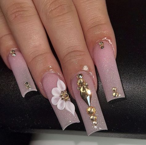 Long Nail Designs With Flowers, 15 Acrylic Nails, Nail Ideas Quinceanera, Pink Square Acrylic Nails With Rhinestones, Medium Length Acrylic Nails Coffin With Rhinestones, Pink And Gold Rhinestone Nails, Pink Nails With Gold Gems, Pink Gold Acrylic Nails, Nail Designs For Quinceanera Pink