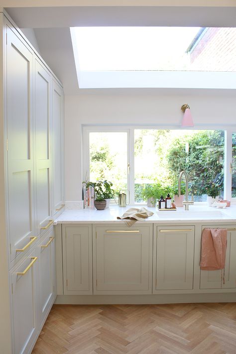 Renovation Complete: The Reveal of Our Green Pink and Gold Kitchen - Swoon Worthy Pink Gold Kitchen, Gold Kitchen Decor, Cabinet Inspiration, Housing Ideas, Kitchen Decor Inspiration, House Vibes, Farrow And Ball, Gold Kitchen, Refresh Your Home