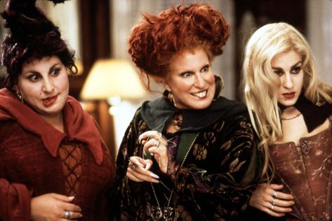 Hocus Pocus Was Almost a Disney Channel Original Movie Hocus Pocus Drinking Game, Max Dennison, Halloween Films, Kathy Najimy, Hocus Pocus 2, Norman Bates, Female Villains, Janet Leigh, Charlotte Gainsbourg