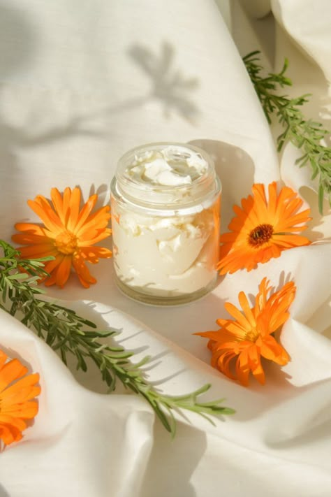 A nourishing body butter to help hydrate dry and damaged skin, perfect for the changing seasons and such a lovely yellow hue from Calendula.⁠ ⁠ Ingredients:⁠ PureNature Body Butter Base 95gm⁠ Calendula Infused Oil 4.5gm⁠ Lavender Infused Oil 0.5gm ⁠ Body Butter Recipe, Rosemary Oil For Hair, Body Butters Recipe, Bath Melts, Lavender Bath, Rosemary Oil, Infused Oils, Skin Remedies, Hydrating Cream