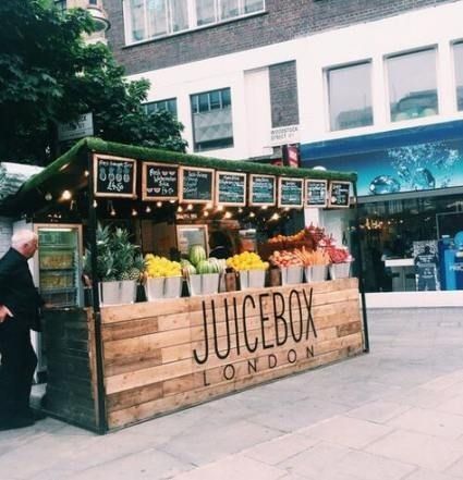 Juice Kiosk Design, Juice Bar Design Ideas, Juice Kiosk, Juice Bar Interior, Juice Cafe, Food Stall Design, Juice Bar Design, Juice Store, Juice Shop