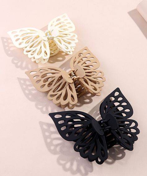 Asthetic Accesories, Butterfly Themed Accessories, Butterfly Assessories, Cute Butterfly Hair Clips, Taupe Hair, Cute Claw Clips, Gold Butterfly Hair Pins, Butterfly Hair Claw, Gold Butterfly Claw Clip