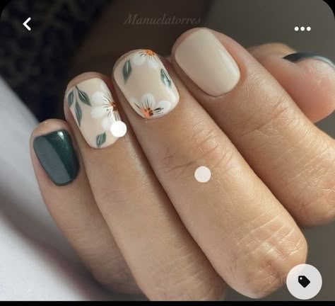 Gender Neutral Nails, Costa Rica Nails Designs, Gel Nails For Spring, Short Floral Nails, Boho Nail Designs, Boho Nail Ideas, Boho Nail Art, Boho Nails, Simple Gel Nails