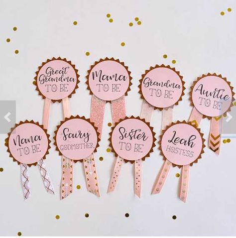 Popular Baby Shower Themes, Peach Baby Shower, Baby Shower Pin, Gold Baby Shower, Girl Baby Shower Decorations, Baby Shower Inspiration, Gold Baby Showers, Shower Bebe