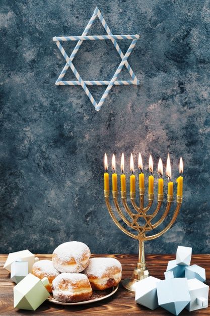 Jewish sweets with candleholder on a table Free Photo | Free Photo #Freepik #photo #freetable #freecelebration #freefestival #freeholiday Hanukkah Aesthetic Wallpaper, Hannukah Aesthetic, Jewish Sweets, Happy Hanukkah Images, Hanukkah Desserts, Happy Hannukah, Jewish Home, Jewish Heritage, Home Aesthetic