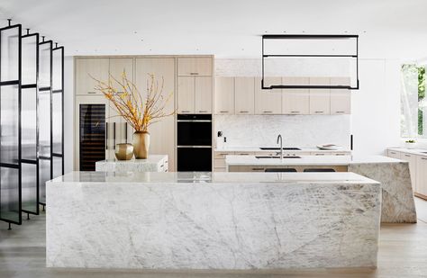 Workshop Apd, Marble Island, Countertop Options, New York Architecture, Beach Kitchens, Florida Design, Coastal Modern, Popular Kitchens, Interior Renovation