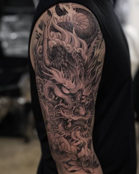 Japanese Dragon Half Sleeve Tattoo 2 Dragon Tattoo Upper Arm, Raijin Tattoo, Dragon Tattoo Forearm, Koi Dragon Tattoo, Dragon Tattoo Chest, Tattoos Masculinas, Dragon Tattoo Arm, Dragon Head Tattoo, Japanese Tattoos For Men