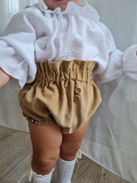 Bloomers Outfit, Bloomers Shorts, Baby Bloomers, Shorts Cute, Baby Style, Organic Baby Clothes, Baby Shorts, Baby Outfit, Kids Style